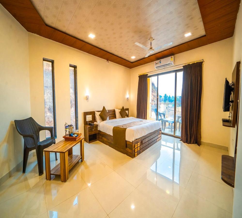 Vrindavan Resort マハバレシュワール エクステリア 写真
