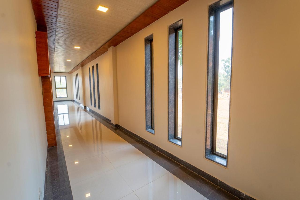Vrindavan Resort マハバレシュワール エクステリア 写真